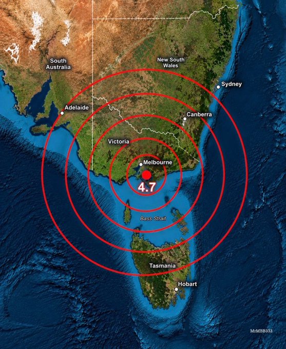A map of southeastern Australia showing concentric red rings centered on Melbourne, Victoria, indicating a 4.7 magnitude earthquake with the handle @MxMB833.