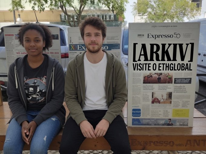 Two young people sit on a bench in front of a large display of the 'Expresso' newspaper featuring the headline 'LARKIVI VISITE O ETHGLOBAL.'