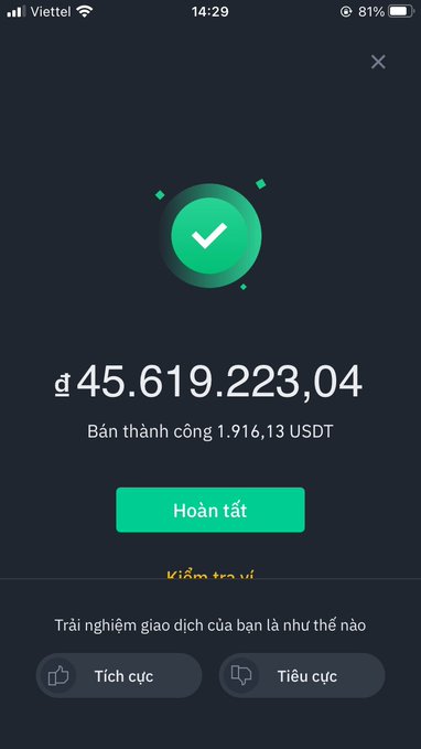 A mobile app transaction confirmation screen in Vietnamese showing a successful sale of ₫45.619.223,04 (1,916.13 USDT) with a green checkmark and "Hoàn tất" button.