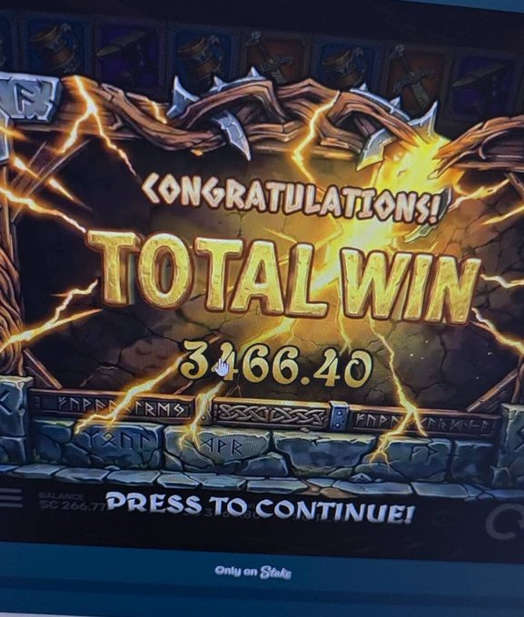 The image shows a "TOTAL WIN" of $3466.40 on the "Waylanders" slot game, confirming the successful $4 wager mentioned in the accompanying post on Stake.