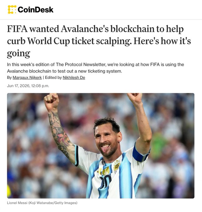 The image shows a man wearing a blue and white soccer jersey with his arms raised high in celebration. The text of the post suggests that the man might be involved in an experiment or project related to blockchain technology, specifically for FIFA's World Cup ticketing system. The post also mentions that there is a large crowd gathered at the event, which could potentially impact the use of blockchain technology in this context.