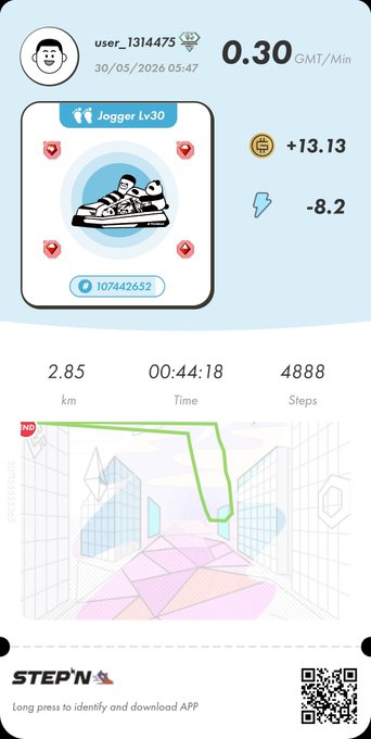 The image shows a phone screen displaying a fitness app with a map of a city, including buildings and a river. The app has a step count feature that tracks the number of steps taken during exercise sessions. A person's progress can be seen on the screen as they walk through the city streets or use other modes of transportation like biking.