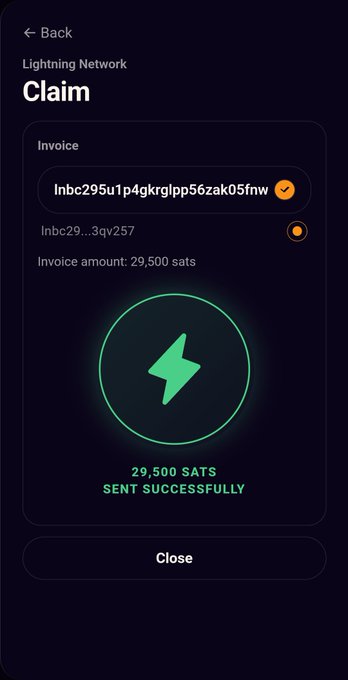 A dark-themed mobile app screen shows a successful Lightning Network claim of 29,500 sats on an invoice (lnbc29u1p4gkrgIpp56zak05fnw), illustrated by a glowing green lightning bolt icon, illustrating one of the easy ways to earn free Bitcoin sats referenced in the post.