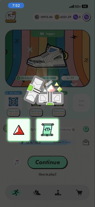The image shows a cell phone screen with an app icon displayed, which appears to be a game or puzzle. The icons are located at the bottom of the screen, and there's a small error message that reads "StepN 718日ぶりにE国ミンスク出ました いらない". This suggests that the user might have encountered an issue with the app or game. The image also contains text that says "Continue" and "How to play", which could be instructions for how to continue playing a game or puzzle on the phone.