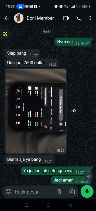 A WhatsApp chat in Indonesian showing a conversation about selling an iPhone, with messages like "Udh jadi 2500 dollar" and a screenshot of an iPhone Control Center.