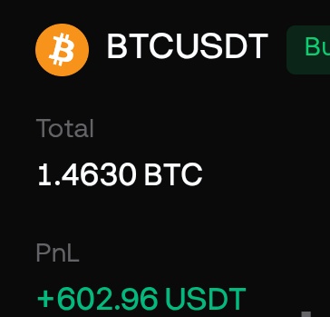 The image shows a Bitcoin trading app with a black background, displaying the total amount of Bitcoins transferred from one account to another. The text "btcUSDT" is visible at the top left corner of the screen, indicating that this is a Bitcoin transaction. The total number of Bitcoins transferred is 1,460, and it was done in US dollars. The post also mentions that the kids are napping while the parents are working on their Bitcoin bounce.
