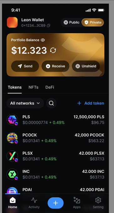 The image displays a smartphone screen showing details of various apps installed, including one named "PulseChain Native Assets with Railgun powered by @zkx wallet", another app related to "shielding and unshielding PulseChain native assets" and two more apps that are described in different ways. The screen also features a chart with several financial data points about NFTs (National Instant Payment System) transactions on the app, showing how many tokens received by each individual.
