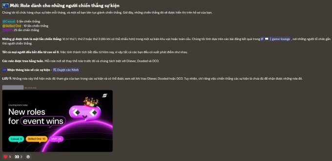 A Discord announcement in Vietnamese about 'Mức Role dành cho những người chiến thắng sự kiện' (Role levels for event winners), outlining experience point thresholds and including a promotional image reading 'New roles for event wins'.