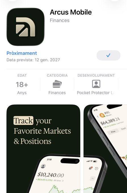 An App Store listing for 'Arcus Mobile' in the Finances category, showing it as 'Pròximament' (Upcoming) with an expected release date of January 12, 2027, featuring screenshots of market tracking features.
