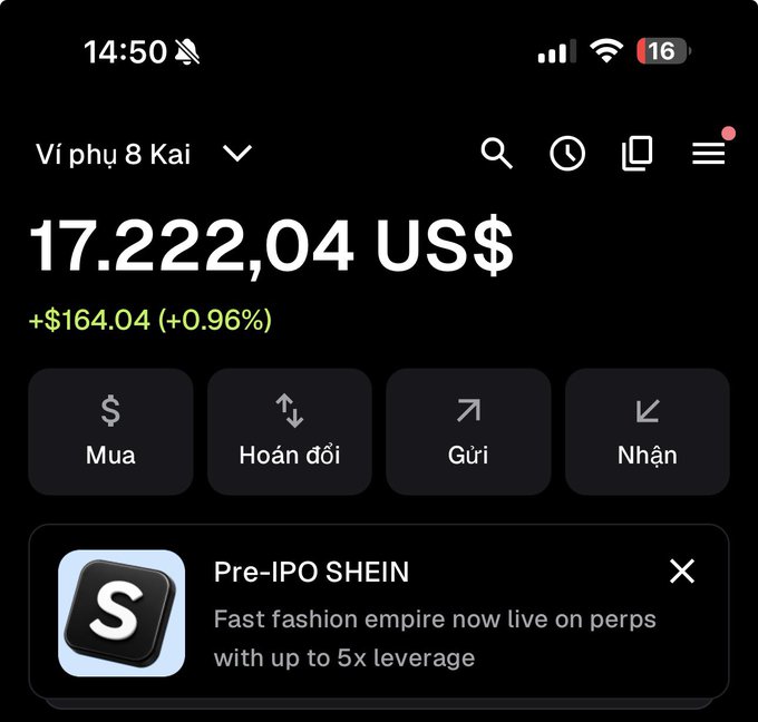 A mobile trading app screenshot displays a portfolio titled "Vị phụ 8 Kai" showing a balance of 17,222.04 US$ with a gain of +$164.04 (+0.96%), along with action buttons for Mua (Buy), Hoán đổi (Swap), Gửi (Deposit), and Nhận (Withdraw), and a Pre-IPO SHEIN promotion banner. The image illustrates the caption's claim of earning $164 without doing anything, highlighting the user is still 70% away from reaching their profit target ("về bờ").