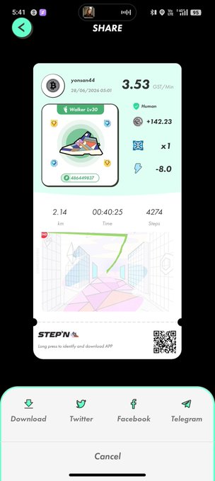 The image shows a STEPN app share screen displaying user "yonnn44"'s Sunday walking session with a Walker Lv20 sneaker, covering 2.14 km in 40 minutes and 25 seconds, earning 142.23 GST and 4,274 Steps, accompanied by a map route. This fitness tracking screenshot complements the post about a Sunday morning trash-picking walk combined with exercise, reflecting the user's dedication to walking while supporting their daughter's final basketball game.