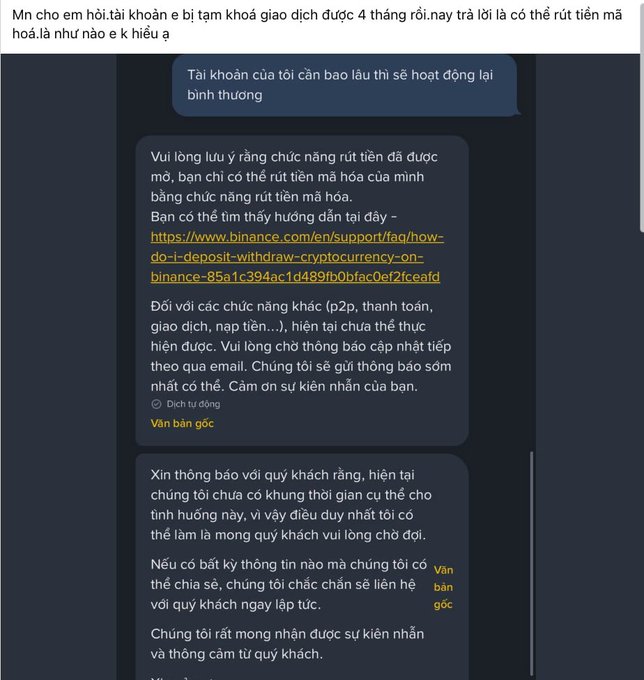 A Vietnamese-language conversation about a Binance account that has been locked for 4 months, with a customer service response explaining that withdrawal functions may be limited during a temporary maintenance period and linking to a Binance support article.