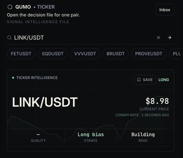 A QUMO Ticker interface displays a "LONG" signal for the LINK/USDT trading pair at $8.98, with a "Long bias" stance and "Building" reading two seconds ago. The post highlights how QUMO app accurately predicted the LINK token's upward movement ahead of time, celebrating another profitable weekly signal.
