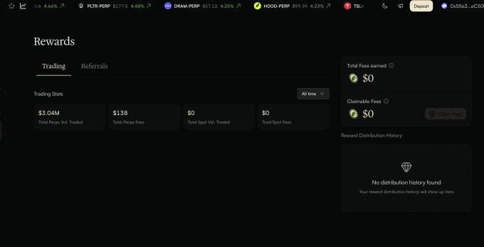 A dark-themed "Rewards" dashboard on Arcus showing trading stats of $3.04M total perp volume traded and $138 in total perp fees, alongside $0 in total fees earned—highlighting that despite $3M in trading volume, the user has yet to claim any rewards.