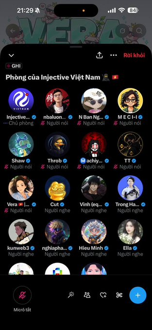 Screenshot of a Vietnamese messaging/voice chat app showing 'Phòng của Injective Việt Nam' group with multiple users listed as speakers, muted, or listeners, with a microphone toggle at the bottom.