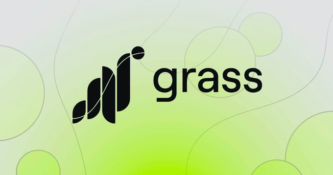 Logo for 'grass' displayed in black text on a light green background with abstract circular shapes.