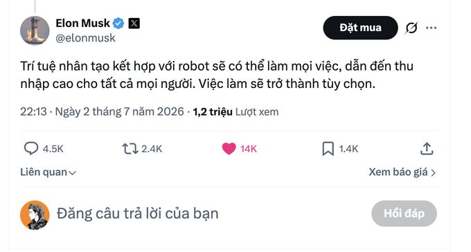 A Twitter/X post by Elon Musk (@elonmusk) in Vietnamese discussing how AI combined with robots could outperform any job, leading to high universal income and making work optional.