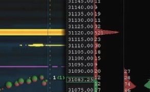A financial chart display showing price levels around 31075-31145 with red and green candlestick indicators and what appears to be a stop-loss or order line highlighted in yellow.