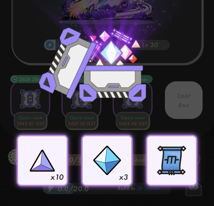 The image shows a screenshot of an app store page with three different types of items displayed, including a purple box containing a diamond-shaped object, a blue banner displaying a white triangle, and a black square with a white circle inside. The text on the screen reads "青いのイタダキマシタ #STEPN #STEPNGO #P国". This information suggests that the app store page is focused on showcasing various items for sale or download, possibly related to gaming or other digital products.