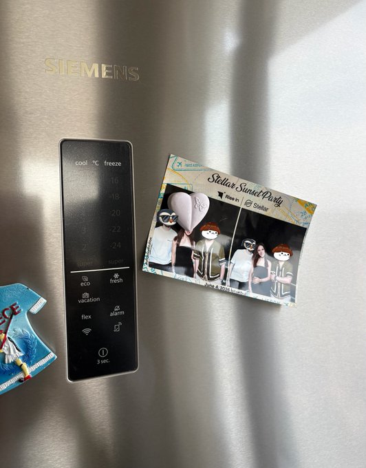 A promotional card for a 'Stellar Sunset Party' dated June 6, 2026, attached to a Siemens refrigerator, alongside a decorative fan-shaped magnet.