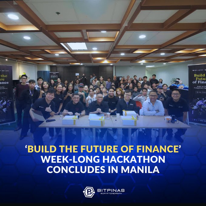 The image features a group of people posing for a photo at a table, with banners behind them promoting an event called "Build The Future Of Finance" and a website named "riseinweb3 concluded the deployment of 28 localized applications onto the Stellar Mainnet".