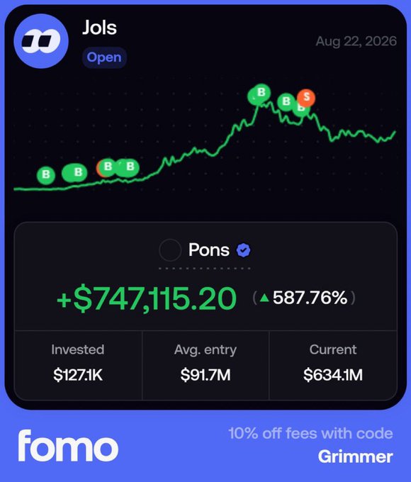 The image shows a Fomo trading card for the "Pons" token, displaying an unrealized gain of +$747,115.20 (▲587.76%) with $127.1K invested and a current value of $634.1M, alongside a promotional code "Grimmer" for 10% off fees. This appears to be a promotional graphic accompanying a $PONS token giveaway post, likely using the impressive trading metrics to attract engagement from the 333-wallet airdrop campaign targeting Solana users.