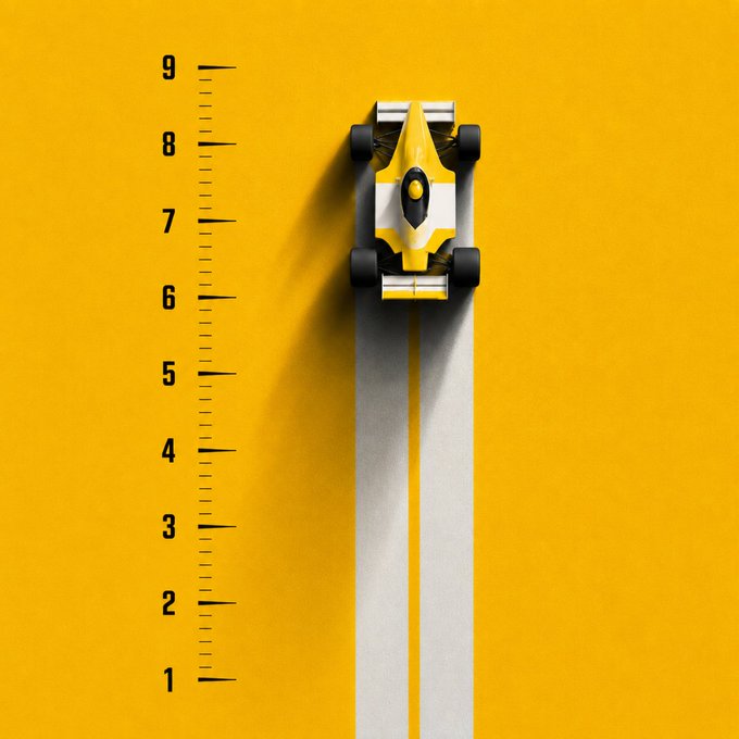 A toy race car viewed from above on a white track, positioned at the "7" mark on a ruler scale (1-9) against a yellow background, visually illustrating the "GM前方到站" (GM station ahead) message with the car as the approaching "GM."