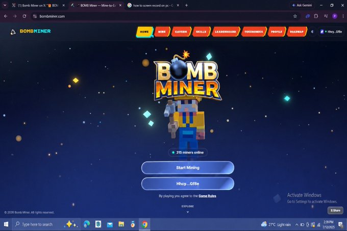 The image shows the homepage of BombMiner (bombminer.com), a Solana-based mining game, featuring a blocky miner character beneath the "BOMB MINER" logo with "315 miners online" displayed. Two prominent buttons—"Start Mining" and a username "Hibcy...GfBe"—are centered on the screen, illustrating the accessible gameplay loop the post praises for its smooth mining mechanics.