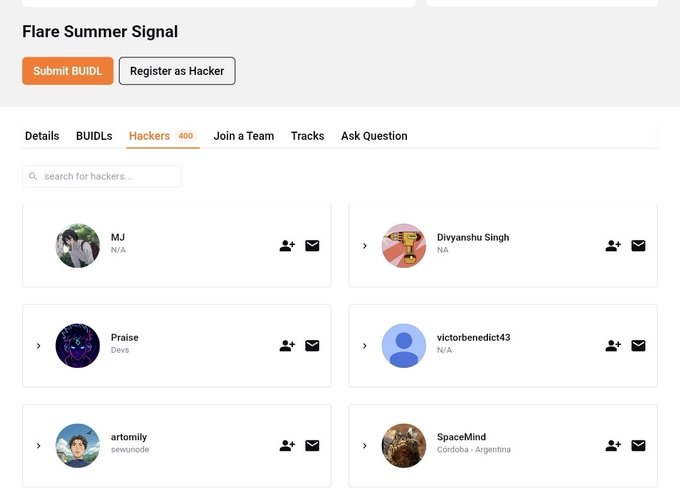 A screenshot of the Flare Summer Signal hackathon webpage displaying the "Hackers 400" tab, showing a grid of registered participants including M.J, Diyanshu Singh, Praise, victorbenedict43, artomily, and SpaceMind from Córdoba, Argentina, confirming the update that 400 developers have joined with 12 days remaining for $FLR.