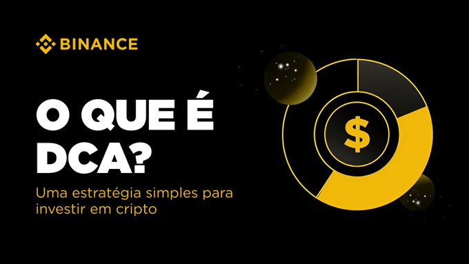 The image shows a Binance graphic asking "O QUE É DCA?" with the subtitle "Uma estratégia simples para investir em cripto," visually representing a pie chart with a dollar sign, directly promoting the article's topic about Dollar-Cost Averaging in crypto investing.