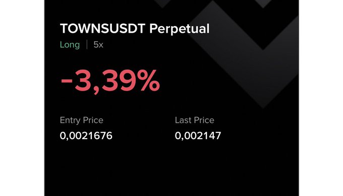 The image shows a perpetual futures trading position on TOWNSUSDT with a Long 5x leverage, currently down 3.39%, with an entry price of 0.0021676 and a last price of 0.002147. This illustrates a slight loss on the Towns ($Towns) trade referenced in the post, supporting the "good entry but nobody care" sentiment despite the favorable entry point.
