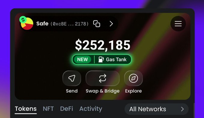 The image shows a Safe (formerly Gnosis Safe) wallet dashboard displaying a balance of $252,185 for a Safe account at address 0xcBE...2178, featuring the newly launched "Gas Tank" feature for fee sponsorship. The interface includes options for Send, Swap & Bridge, and Explore, along with navigation tabs for Tokens, NFT, DeFi, and Activity—visually highlighting the cross-chain gas fee coverage feature mentioned in the post.