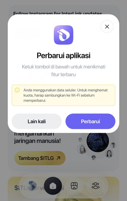 An app update prompt in Indonesian titled 'Perbarui aplikasi' with options 'Lain kali' and 'Perbarui', advising users to connect to Wi-Fi before updating.