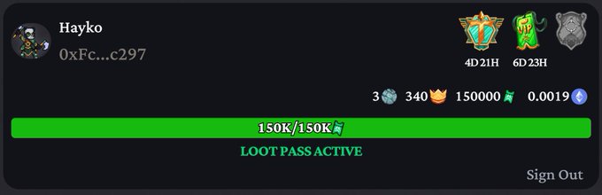A Clash Royale player profile for 'Hayko' showing 4D 21H and 6D 23H badges, 3 trophies, 340 wins, 150,000 gold, 0.0019 gems, with LOOT PASS ACTIVE displayed on a green progress bar.