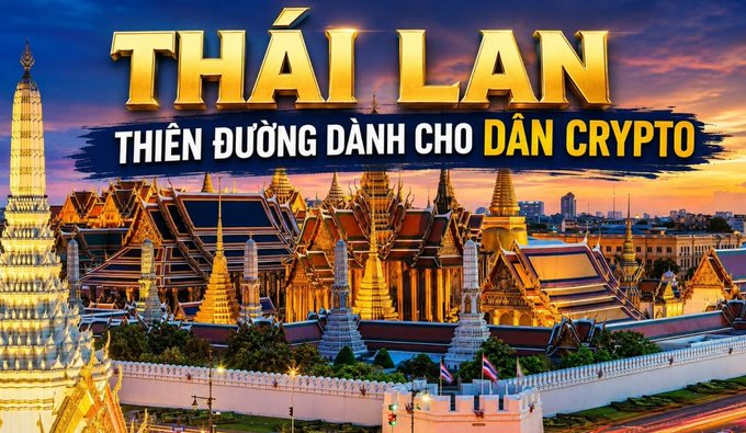 A scenic view of the Grand Palace in Thailand at sunset with overlaid text reading 'THÁI LAN - THIÊN ĐƯỜNG DÀNH CHO DÂN CRYPTO' (Thailand - Paradise for Crypto People).