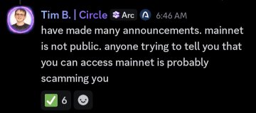 The image shows a Discord message from Tim B. in the Circle/Arc channel at 6:46 AM, warning that "mainnet is not public. anyone trying to tell you that you can access mainnet is probably scamming you." The message, which received 6 reactions, reinforces the accompanying post's urgent appeal to community managers to inform their members that Arc Mainnet is not yet live for public access.