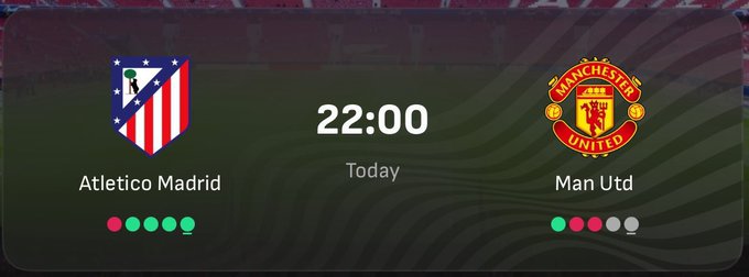 A match preview between Atletico Madrid and Manchester United scheduled for 22:00 today, with the image tied to a $2000 giveaway to 5 people who correctly predict the score. The colored dots likely represent recent form or league standings indicators for both teams.