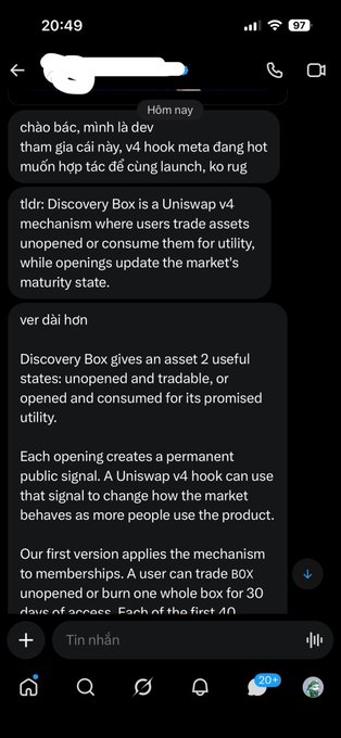 A screenshot of a Vietnamese Telegram chat discussing the "v4 hook meta" and "Discovery Box," describing it as a Uniswap v4 mechanism where users trade unopened assets or consume them for utility, with each opening creating a permanent public signal. The user in the chat references joining "hook meta" early and mentions wanting to use Discovery Box at launch, tying into the post's commentary about Vietnamese developers quickly capitalizing on trending hook projects.