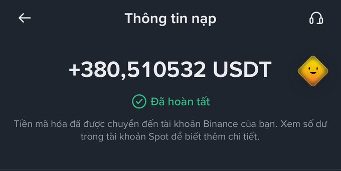 A Binance app deposit confirmation screen in Vietnamese, showing a successful transfer of '+380,510532 USDT' to the user's account.