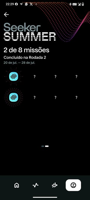 A mobile app screen titled 'Seeker SUMMER' shows '2 de 8 missões' (2 of 8 missions) with completed and locked mission indicators.