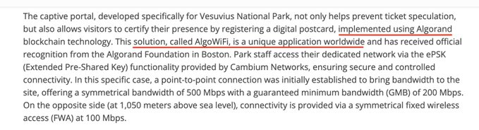 A text excerpt explains that the captive portal for Vesuvius National Park uses 'AlgoWiFi' blockchain technology built on Algorand to certify visitor presence and prevent ticket speculation, utilizing Cambium Networks ePSK for connectivity at 500 Mbps.