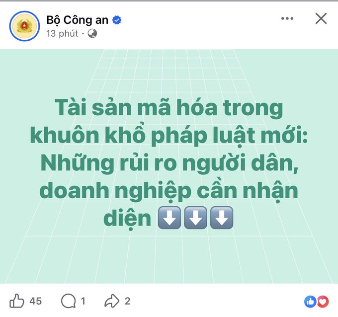 A screenshot of a Facebook post from "Bộ Công an" (Vietnam's Ministry of Public Security) titled "Tài sản mã hóa trong khuôn khổ pháp luật mới: Những rủi ro người dân, doanh nghiệp cần nhận diện" (Crypto assets under the new legal framework: Risks citizens and businesses need to identify), reflecting the Vietnamese government's recent focus on cryptocurrency regulations and warnings.