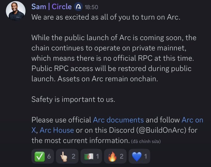 A Discord screenshot from Sam at Circle (@BuildOnArc) announces that Arc's public launch is coming soon but remains on private mainnet with no official RPC available yet, urging users to follow official Arc channels (X, Arc House, or Discord) for verified updates. The caption aligns with the post's warning to avoid unofficial RPCs until the Arc team releases the official one.