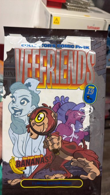 A VeeFriends collector's comic pack, Issue 19, featuring cartoon characters and the text 'This Origin Story is BANANAS!'.