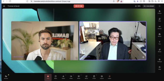 A Riverside studio livestream titled 'Thomas & David' featuring two participants in side-by-side video feeds, with 'David Heitz' labeled on the left and a live stream timer at 00:01:38.