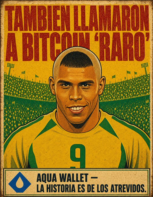 The image features a poster with a man wearing a yellow shirt, smiling at the camera. The text on the poster reads "Tambien llamaron a bito 'raro'", which translates to "Tambien llamaron a bito roro". The poster also includes a blue watermark that says "Aqua Wallet - La Historia es de los atrevios".