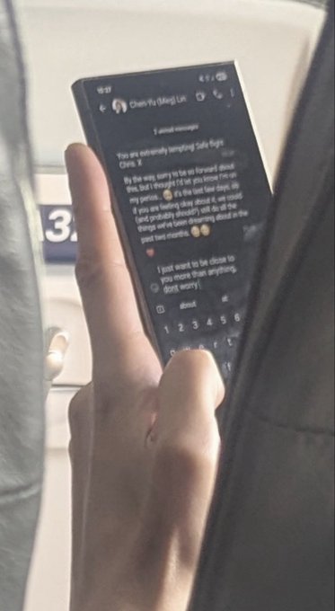 A hand holds a smartphone displaying a Messenger chat from "Chenh Vu (Msg) Lin" with an unusually lengthy, humorous reply to "Chris X" lamenting the user's relationship drama ("I just want to be close to you more than anything, don't worry"), visually illustrating the viral post's witty, over-the-top romantic tone that earned its creator 5k USD.