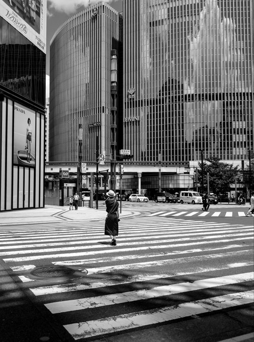 "LINES OF THE CITY#10 Photography Project Japan! 1/1 0.04 ETH! superrare.com/artwork/eth/0x ...".