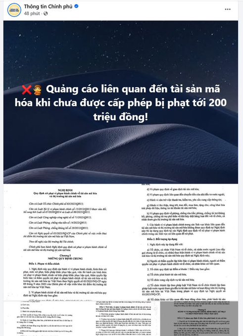 The image is a Vietnamese government announcement stating that advertisements related to unlicensed cryptocurrency assets may be fined up to 200 million VND, serving as a warning against promoting unverified projects.