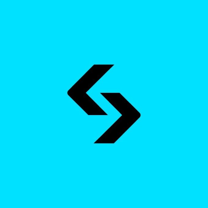 A cyan background displays a black angular logo resembling two interlocking chevrons. The accompanying post states that BitGet reports no user data was exposed after hackers breached TiDB Cloud, where it had stored partial public transaction logs.
